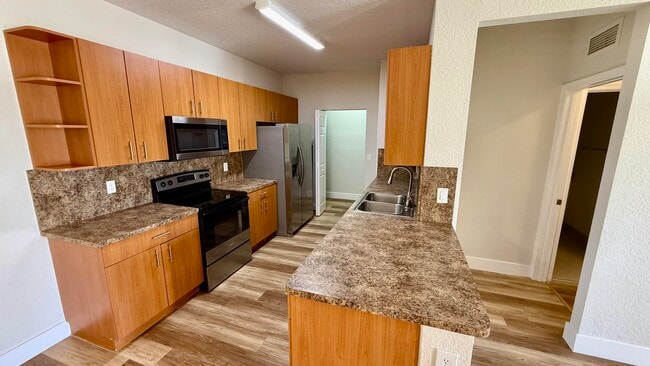 Photo - 3545 Forest Hill Blvd Unit 5