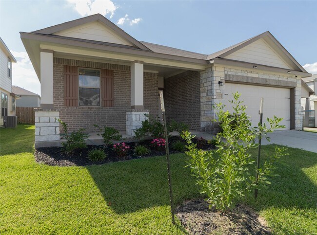 Photo - 2209 Cedar Vly Dr