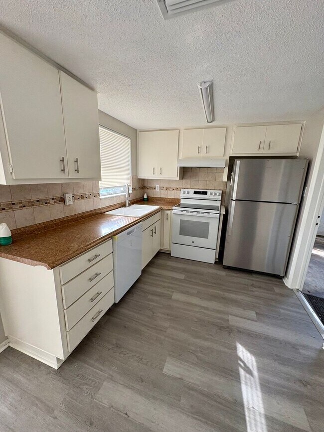 Photo - 7936 Pineapple Ln