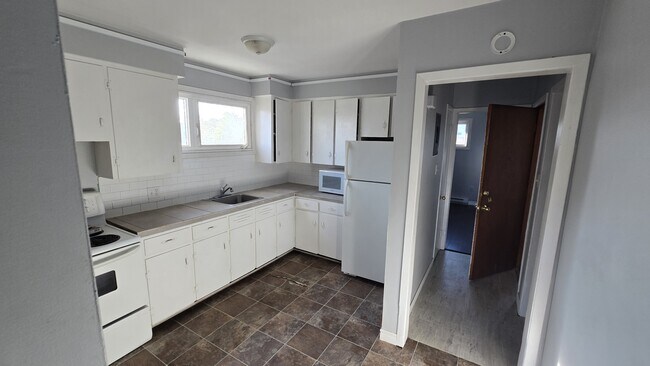 Photo - 81 Killam Dr Unit 6