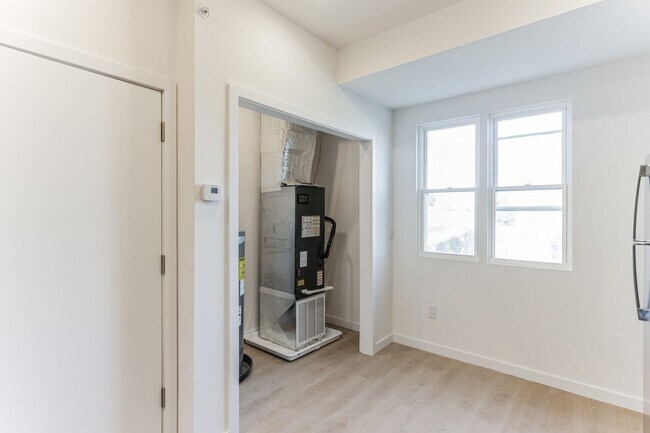 Photo - 812 N Holly St Unit 3