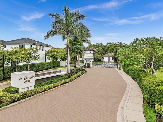 Photo - 4936 Whispering Way