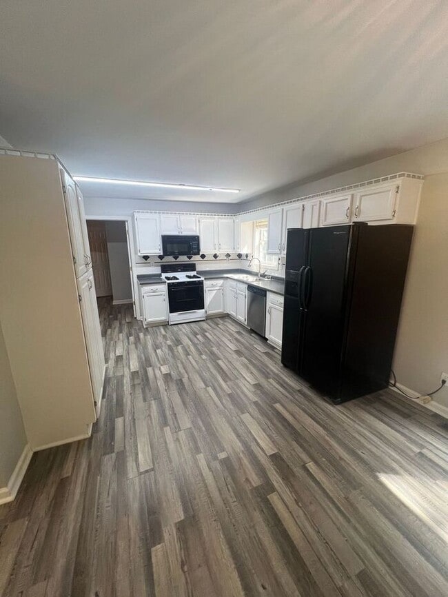 Photo - Charming 3-Bedroom, 2-Bath Home with Finished Basement in Snellville!