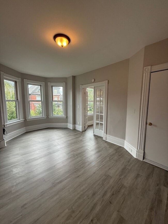 Building Photo - 72 Liberty St WH Unit 2 Rental