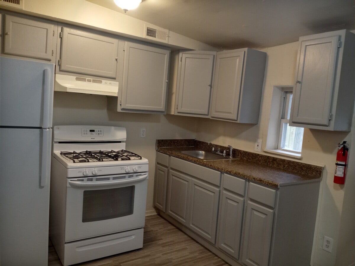 Photo - 308 S Wolfe St