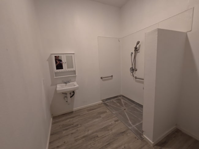 Photo - 10501 Wilmington Ave Unit 1