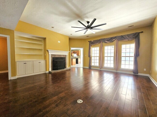 Photo - 5232 Tilton Dr