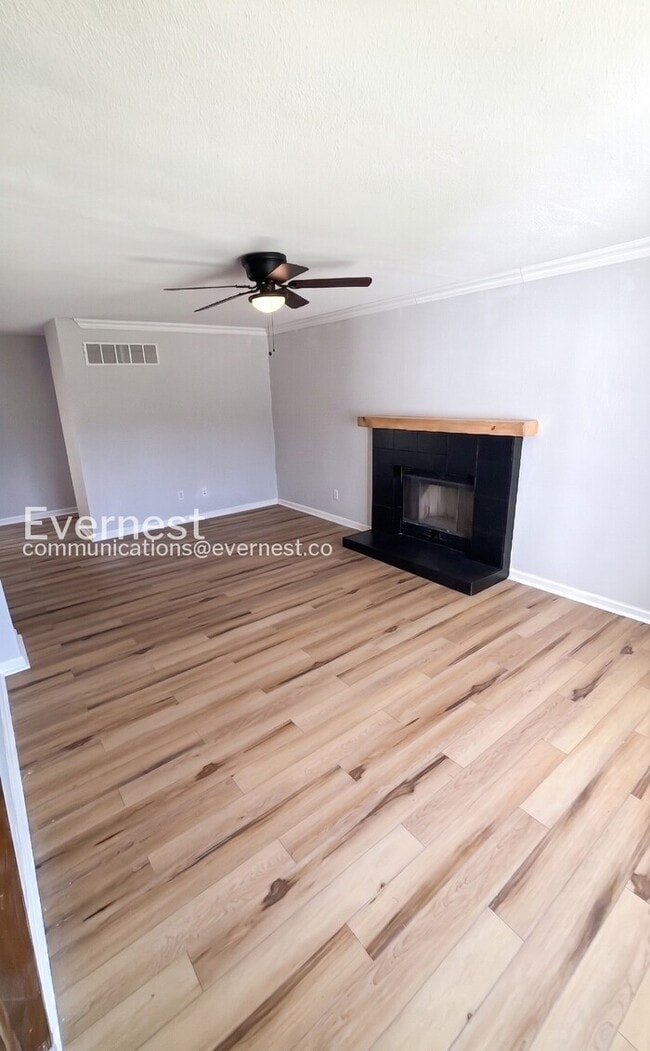 Photo - 3 Bed, 4 Bath Home with Fenced Yard & Garage / Pet-Friendly / Available Soon!