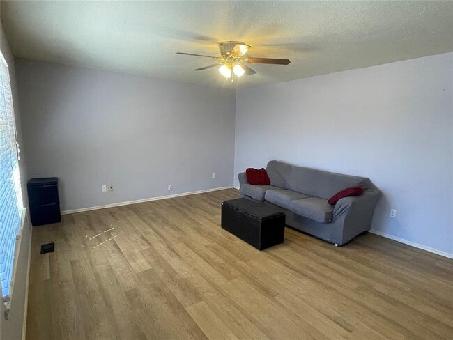Photo - 1829 Ranchwood Dr