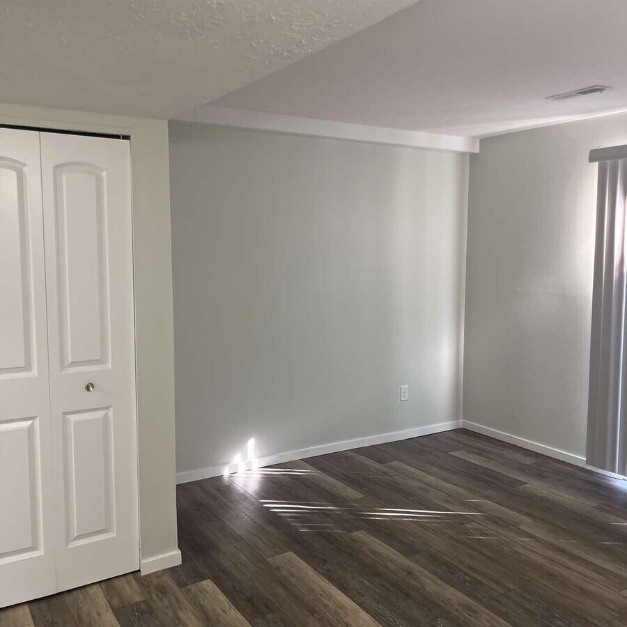 Photo - Brookpoint Apartments