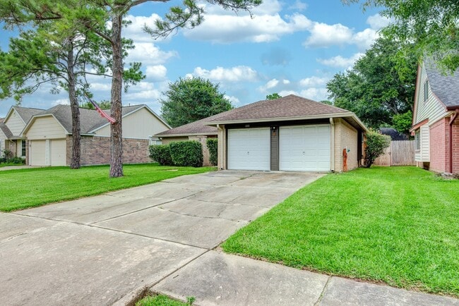 Building Photo - 6818 Brockington Dr