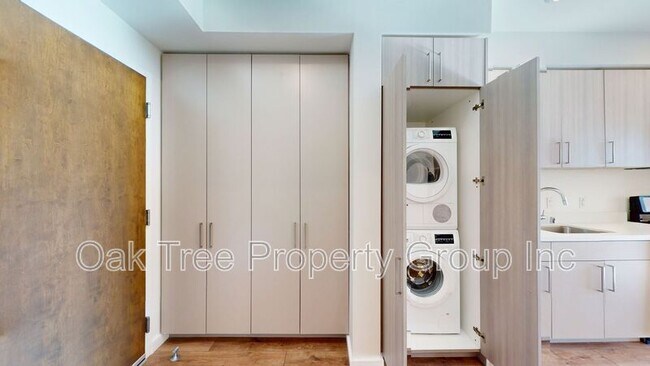 Photo - 532 Union St