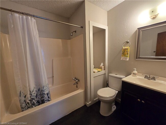 Photo - 723 S 19th St Apartment Unit 1