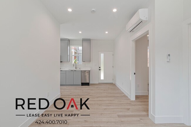 Photo - 4590 N Riverton Ave Unidad 4590 Rental