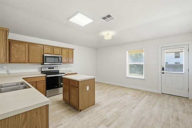 Photo - 3357 Pioneer Crossing Dr