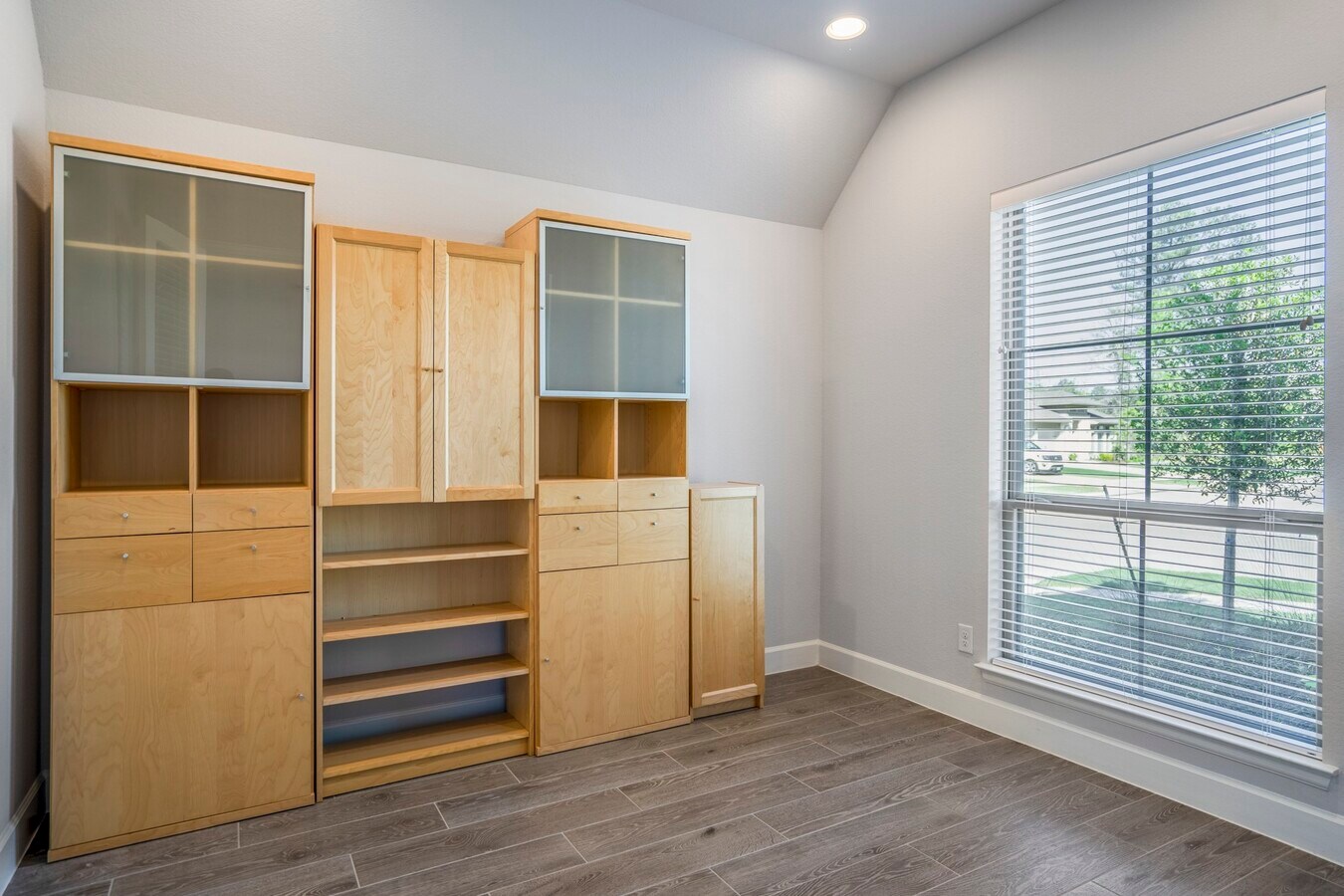 Photo - 7845 Charter Hill Dr