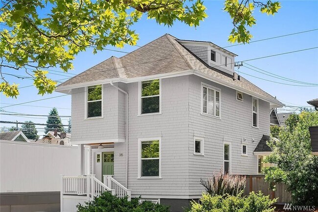 Photo - 315 W. McGraw Street Townhome