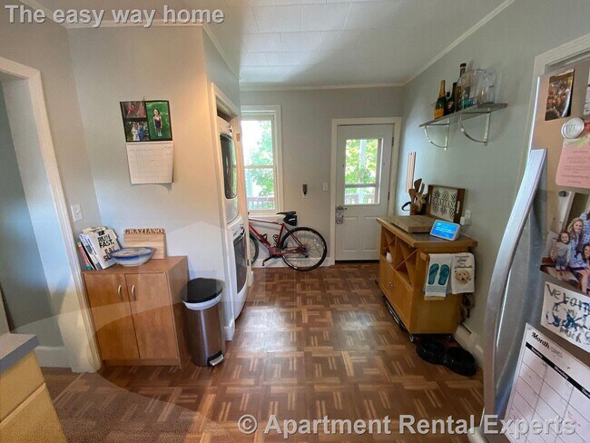 118 Otis St Unit 3
