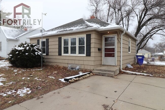Photo - 530 W Elm St