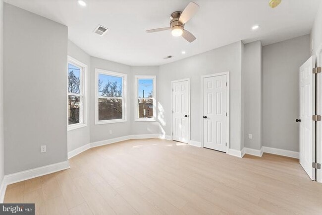 Building Photo - 649 N 63rd St