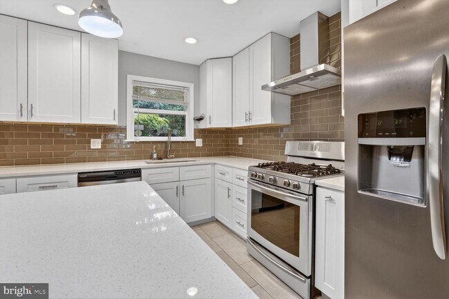 Photo - 1705 W St SE
