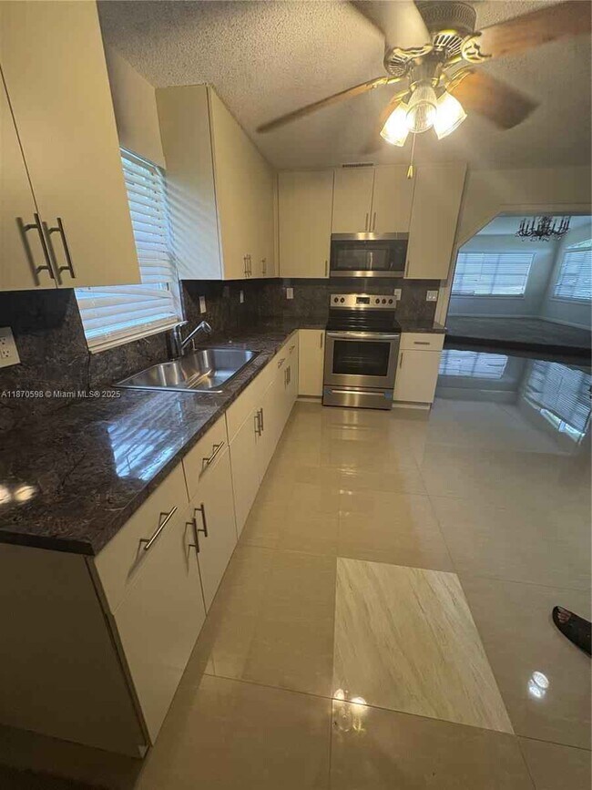 Photo - 850 NW 168th Terrace