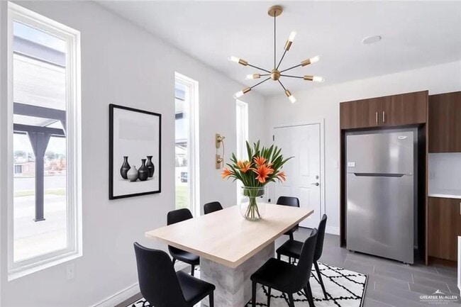 604 N Onyx Ave Unit 4