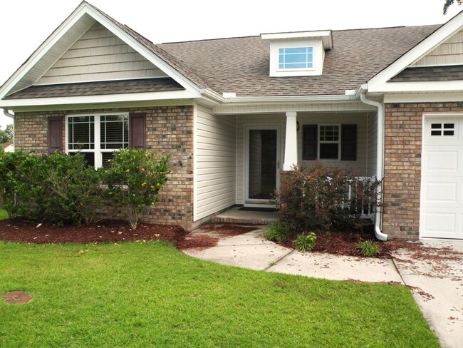 Fresh Paint and New Carpet! - Fresh Paint and New Carpet! House