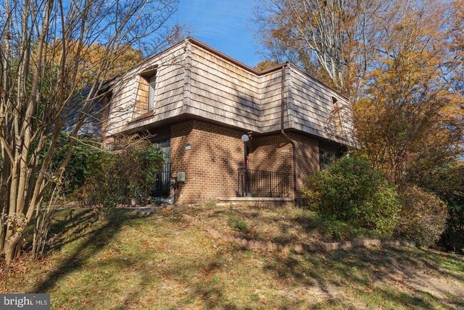 Building Photo - 10855 Deborah Dr