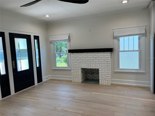 Photo - 2925 2nd Ave N