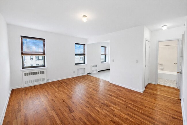 Photo - 689 Fort Washington Ave Unidad 5N