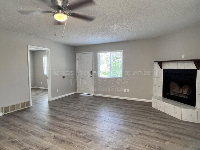 Photo - 2462 E Willamette Ave