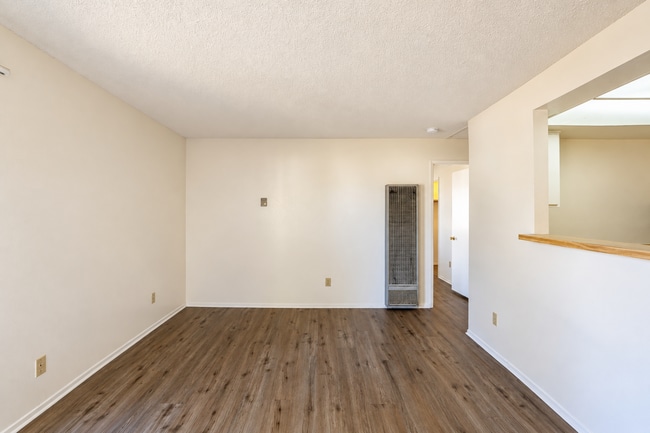 1216-A East Walnut Avenue