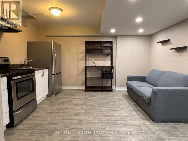 Photo - 23 Vanwood Crescent