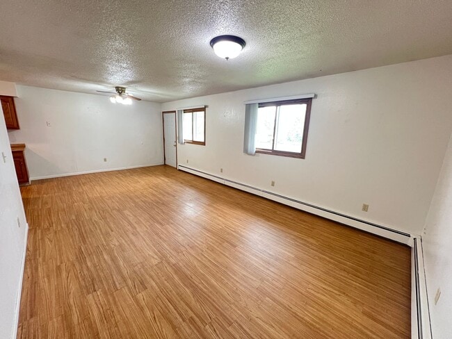 Photo - One level living w/ Attached Garage Available July! Unit 1406 Birch Ave