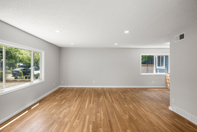 Photo - 215 SW 131st Ave