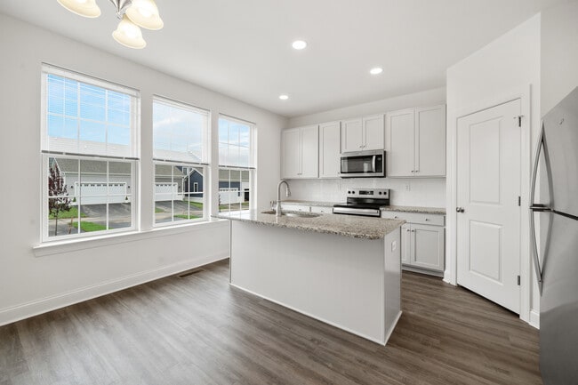 Photo - 849 Mapleton Ave