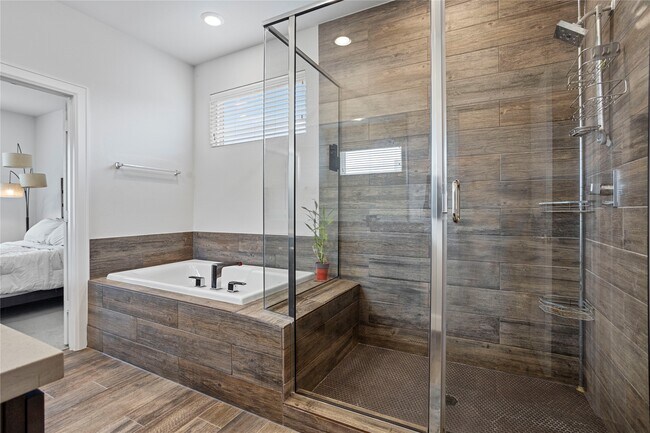 Photo - 317 Eado Park Cir