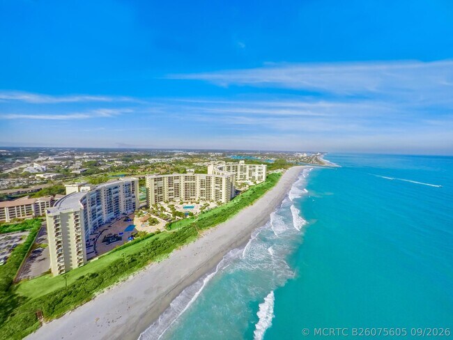 300 Ocean Trail Way Unidad 1407