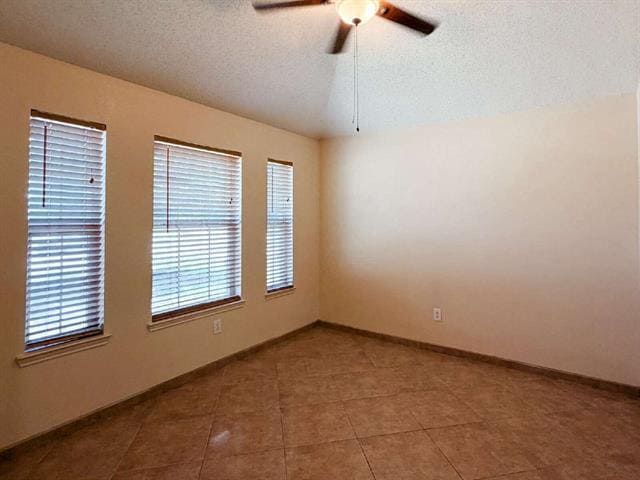 Photo - 1009 McKavett Dr
