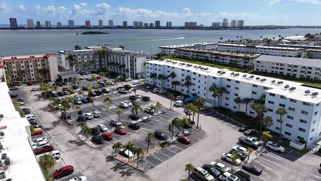 Photo - 104 Paradise Harbour Blvd Unidad 114