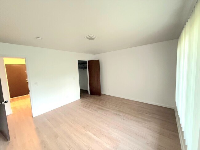 bedroom - 6150 Cobblers Dr Unit 118