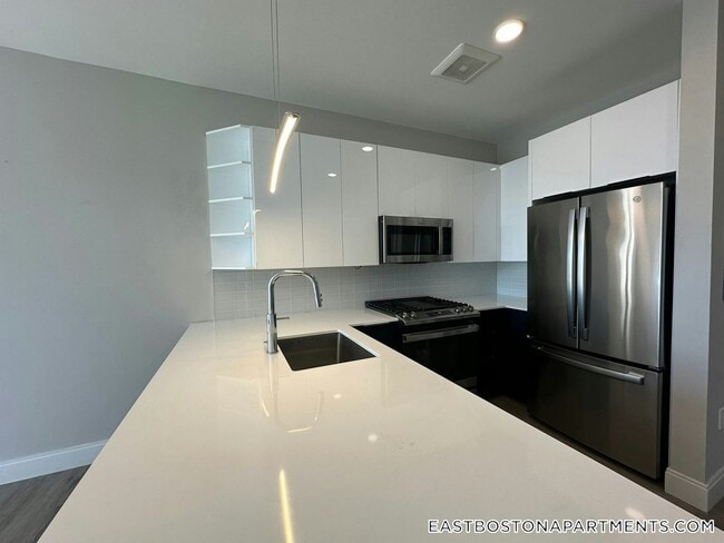 Photo - 656 Saratoga St Unidad 308