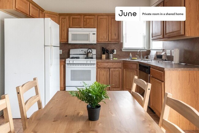 Photo - Room in Shared 5 bed/2 bath home Unit C