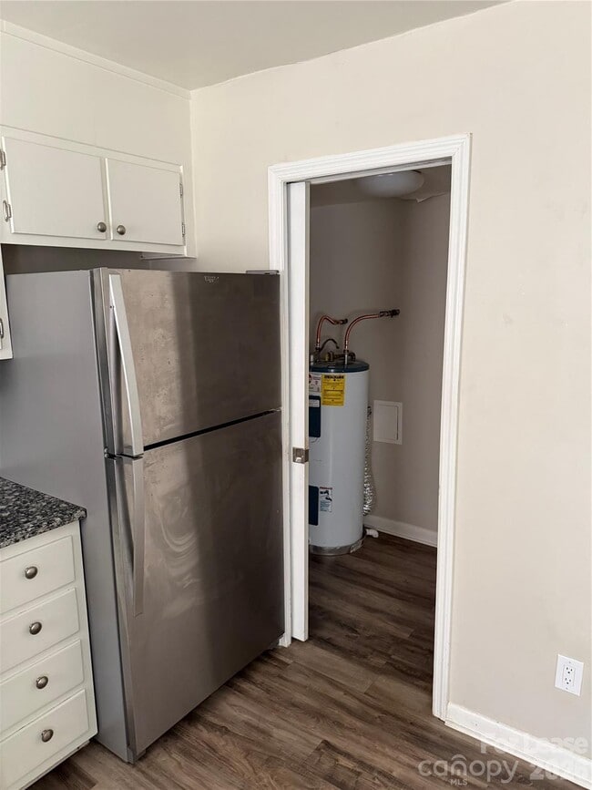 Photo - 634 Walnut St