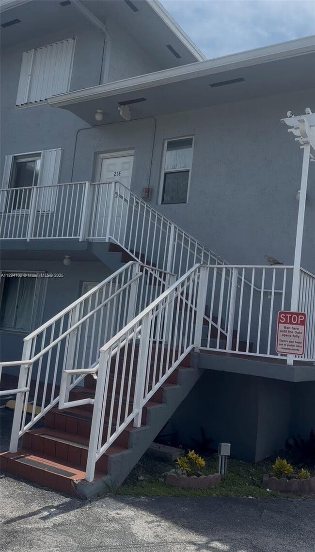 Photo - 1852 SW 7th St Unidad 109