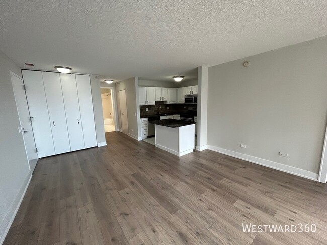 Photo - 545 N Dearborn St Unit #2706