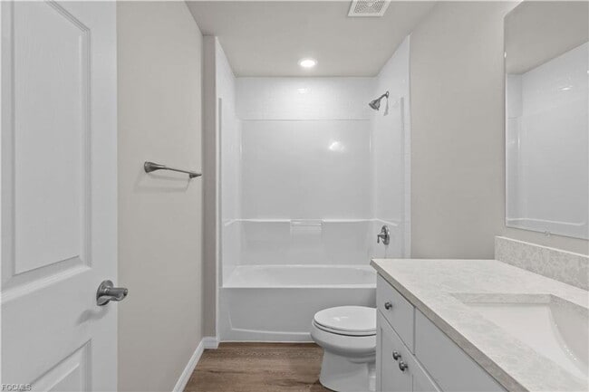 Photo - 3132 NE 13th Pl