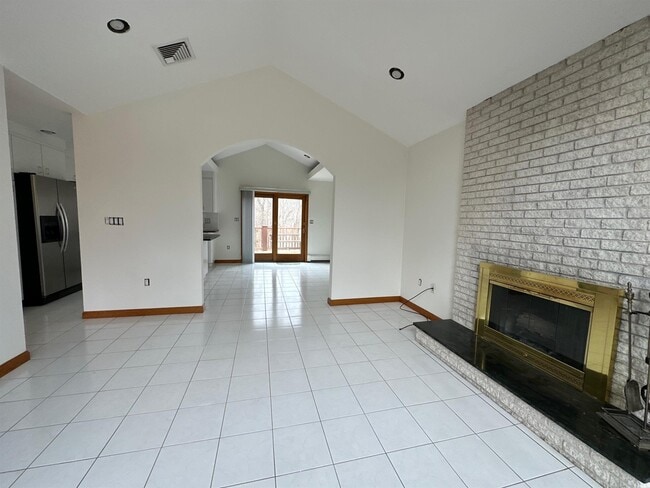 Photo - 116 Grover Rd