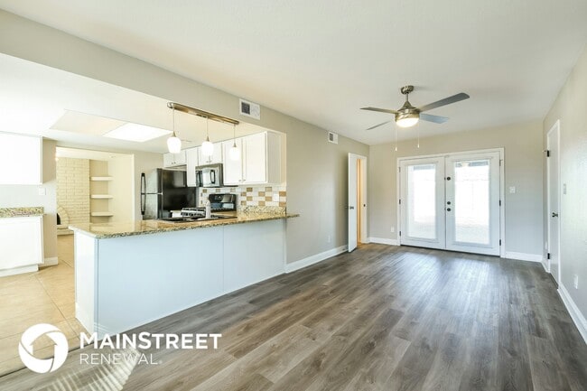 Photo - 1522 W Wahalla Ln